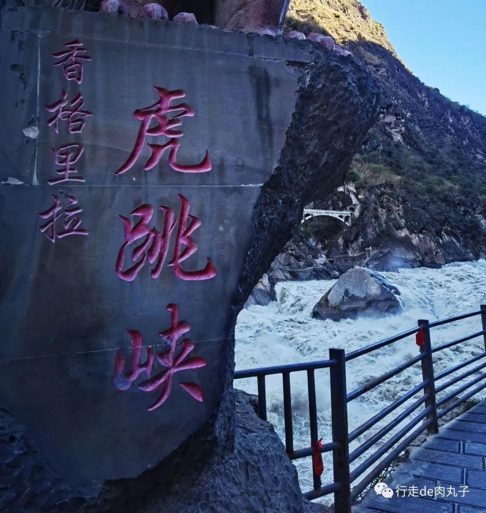 拍摄美化-内向的女孩是不是很难追,属于外冷内热吗?总感觉她很冷漠。我该怎么追呢。
