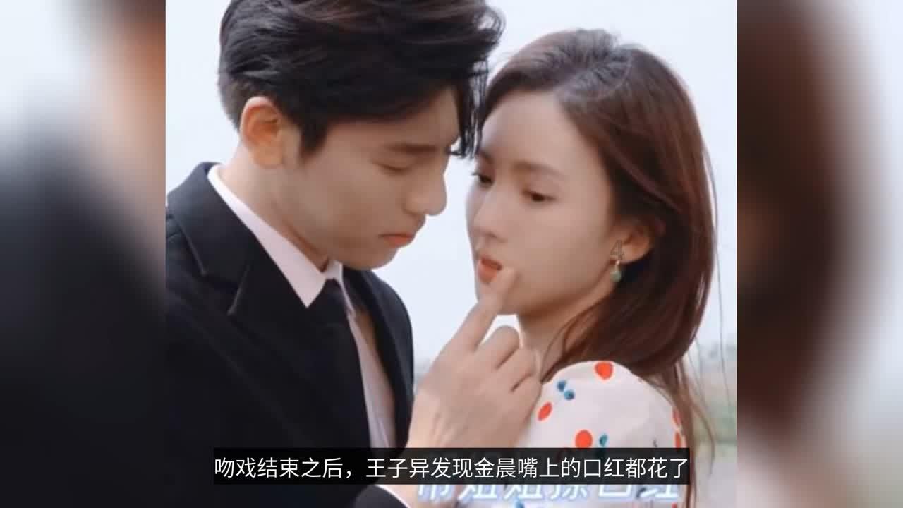小宝贝打网球
